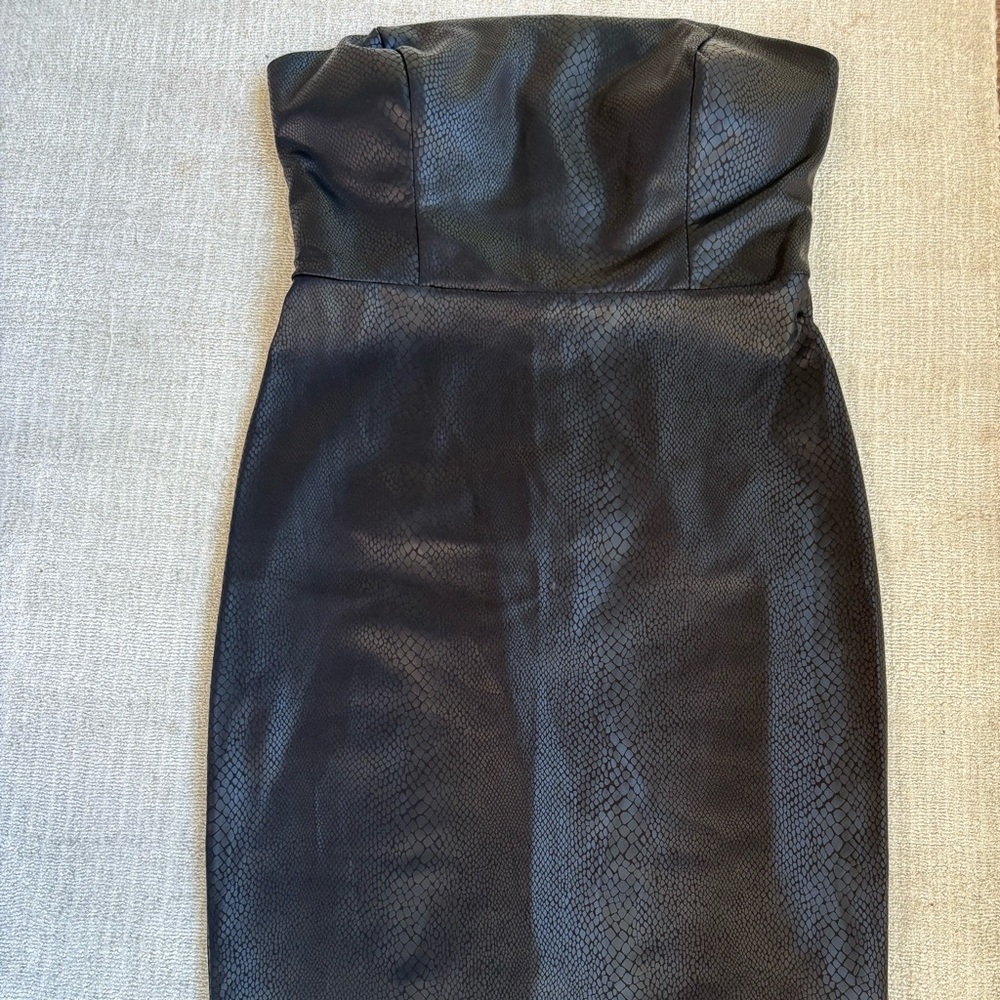 Bebe Black Textured Strapless Midi Dress